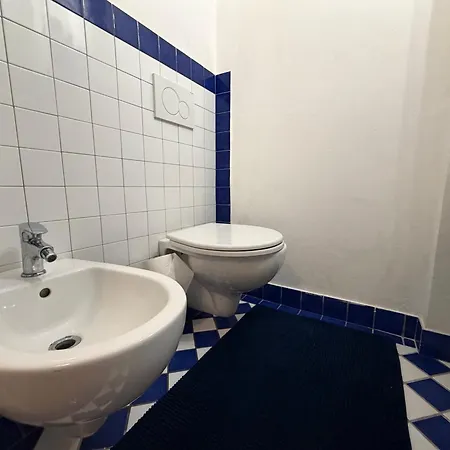 Cavour - Center Apartament Rawenna